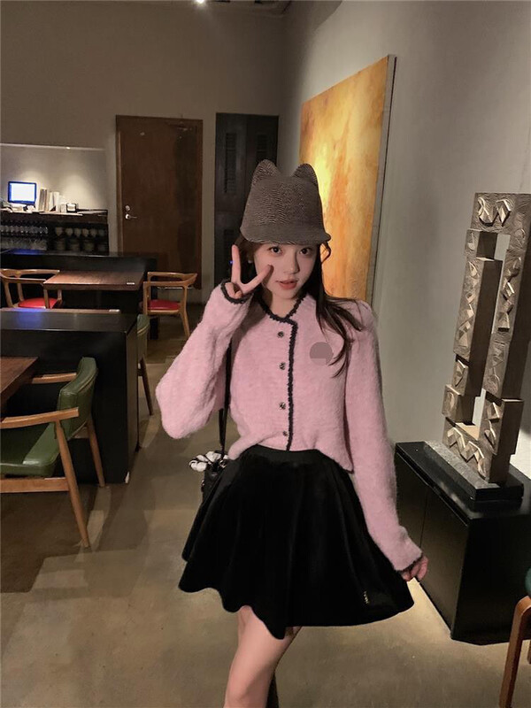 【Amanda】Xiaoxiangfeng contrast color thickened warm sweater 5286# PCZ