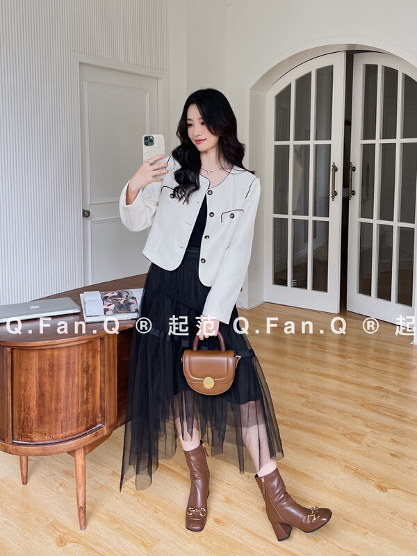 New in autumn! [Fan] Xiaoxiang featured fabrics are simple and generous all-match short jacket 80316# JHY
