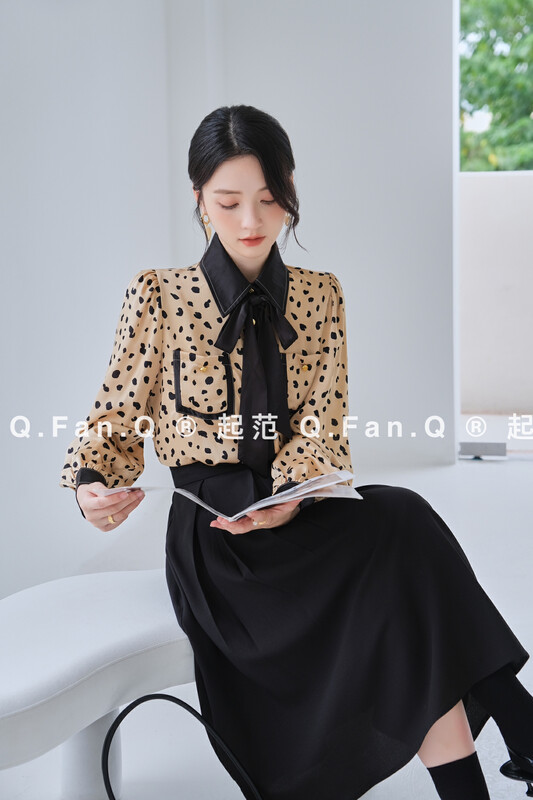 Autumn is new! [Fan] Satin feature polka dot color matching shirt (with tie) 80201# JHY