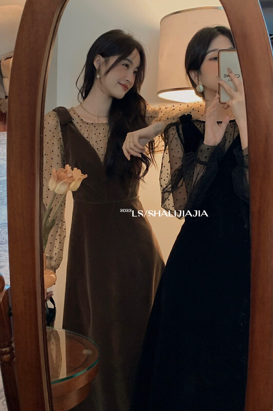 【LS】French ladies gold velvet suspender dress 2910