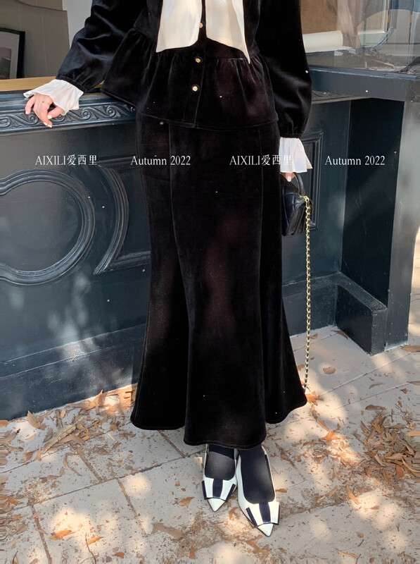 [AIXILI Aixili] Mid-waist side zipper shows thin all-match skirt and skirt temperament 7603