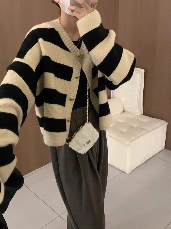 New in winter!【ARE YOU】Round-neck striped single-breasted warm sweater 337# L