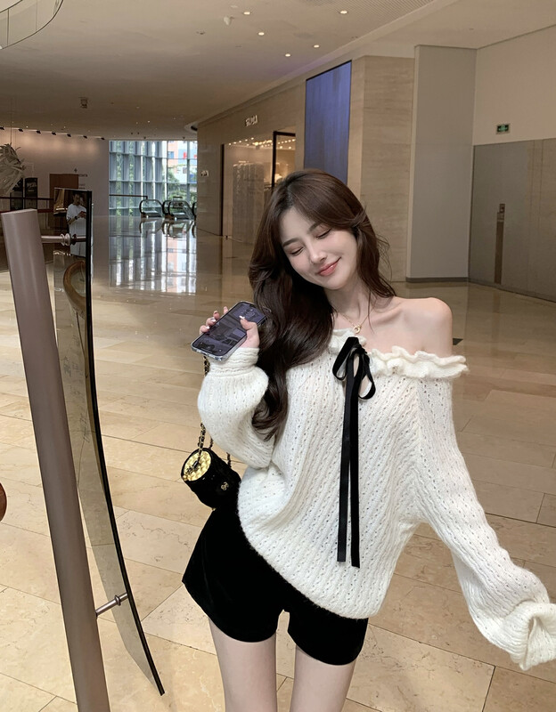 [Amanda] Gentle one-shoulder lace front and back can be worn pullover warm sweater 5283# PCZ