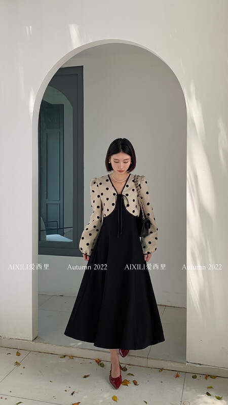 [AIXILI Aixili] Small outer wear with slim suspender skirt suit (with vest) temperament 7312