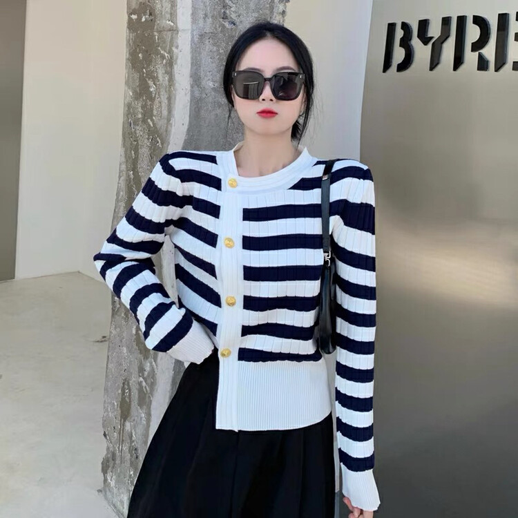 New in winter! [F·P] Fashionable slant button irregular slit sweater M2702# HBX