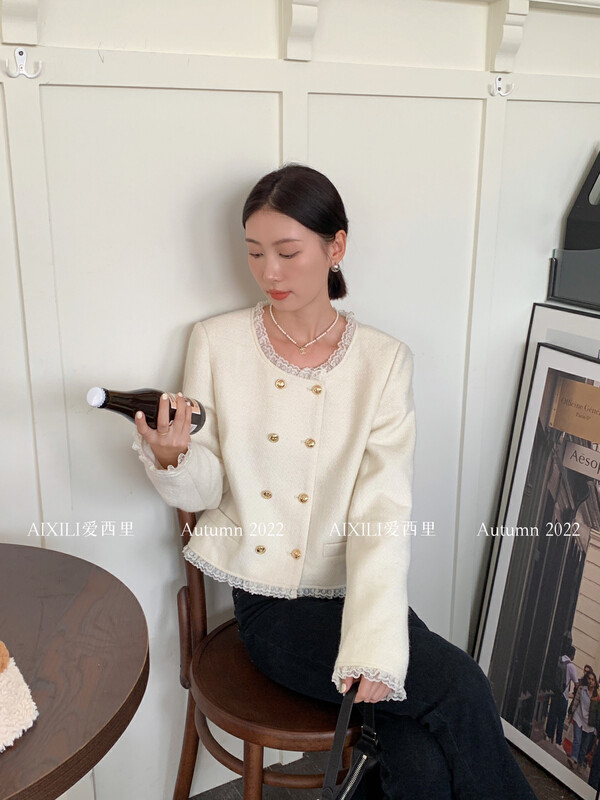 [AIXILI Aixili] round neck and lace double-breasted thin coat short coat temperament 7527