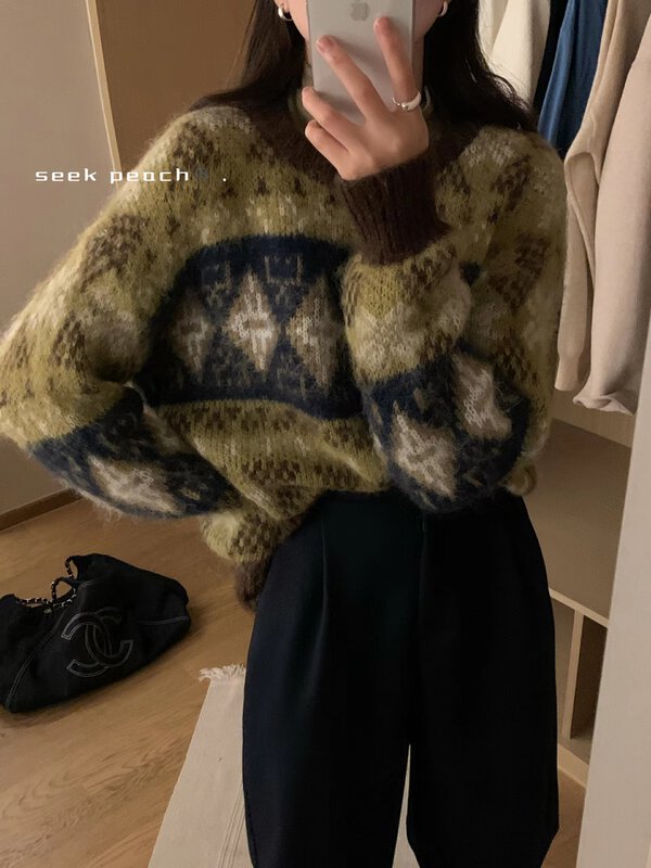 Autumn is new! [SEEK PEACH] Retro pullover comfortable diamond warm sweater (including wool 20%) 11862# L