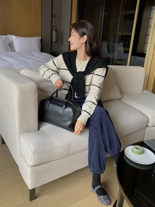 New in autumn! [MOXI] Classic Korean striped loose warm sweater (with shawl) (including 5% wool, 10 Angora rabbit velvet) 58512# CQW