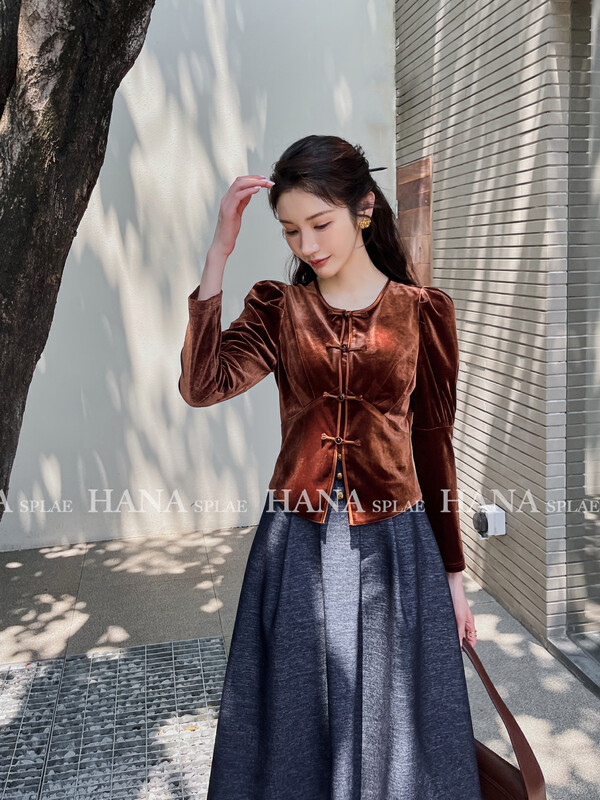 [HANNA Hanna] [Hanna] New Chinese-style retro buttoned shirt women's 22 autumn new shirt H10535