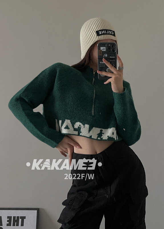 [KAKAMEE] Hot girl's new stand-up collar letter print top women's short sweater sweater navel slim sweater N1858