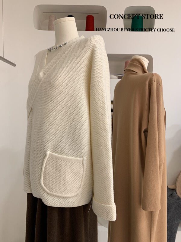 【Concept Store - Object Reverse】Korean style fashion texture knitted cardigan (including 100% wool) YF-9-3717# CHO
