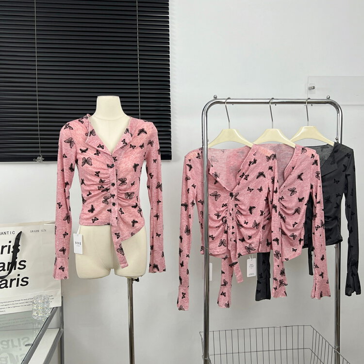 New in winter! [Yi Xun] Extremely spicy small waist fine design butterfly with long-sleeved T-shirt 0410# HYY