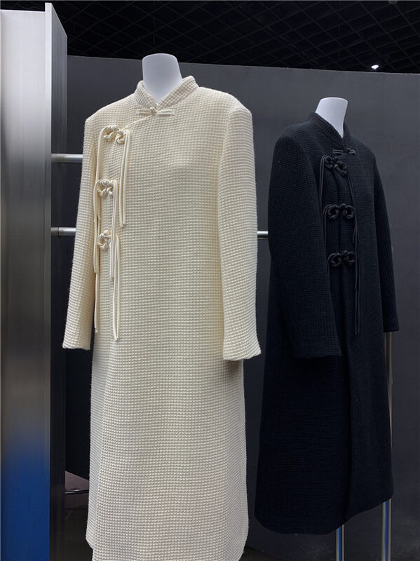 Autumn is new! [Concept Store - Object Reverse] Stand Collar National Style Buckle Design Dress (70% Wool) FWQ-C656# CHO