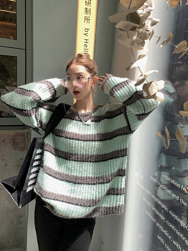 Autumn is new! [SAVAGE] Versatile, lazy style, front and back, two wear contrasting striped straps cross design warm sweater E9969# WPL