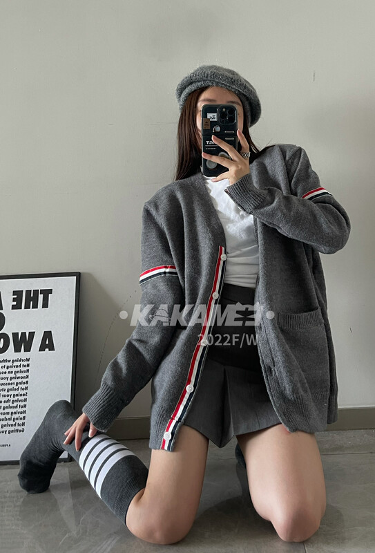 [KAKAMEE] 2022 new webbing stitching design knitted cardigan sweater (with socks) loose, versatile and slim 1921
