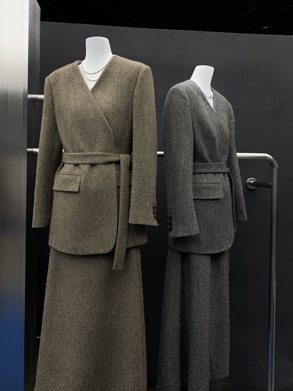 Autumn models are new! [Concept Store - Object Reverse] Waist Temperament Wool Jacket + High Waist Thin Skirt Suit (With Belt) (Contains 100% Wool) FWQ-C109# CHO