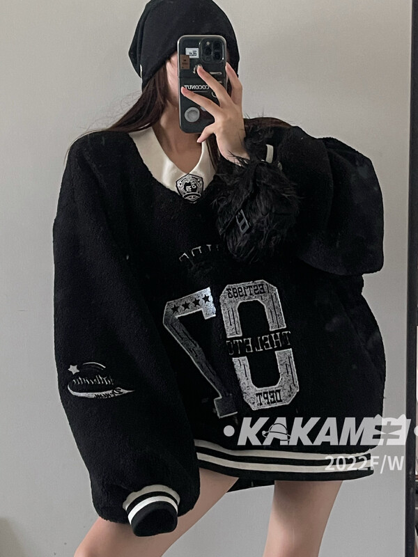 [KAKAMEE] American high street stitching letter embroidery lamb wool sweater lining V-neck sweater N90