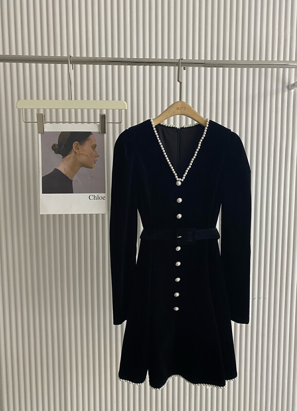 New in winter! [MI2 (N: AA)] temperament V-neck heavy industry dress (with belt) E9482# JJ