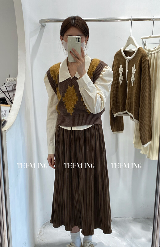 【TEEM ING】Korean style all-match shirt + retro diamond knitted vest suit 22T660# HJY
