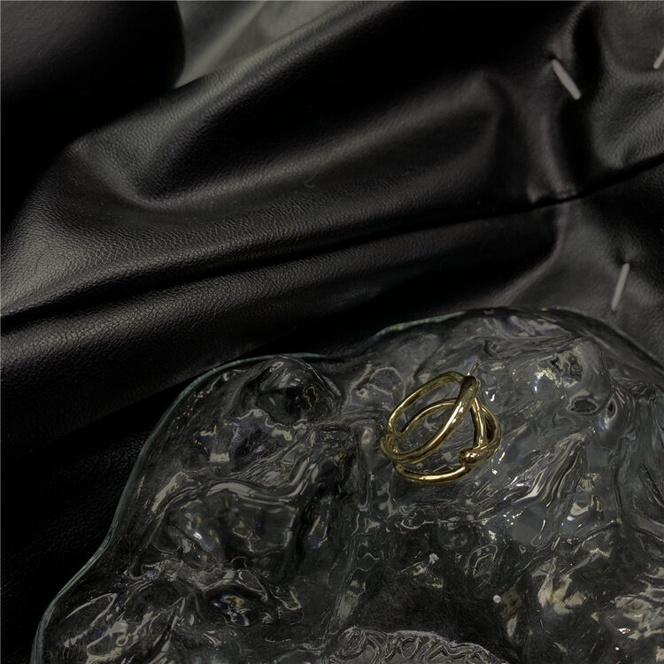 [Concept Store - Object Reverse] Solid Color Versatile Temperament Ring (with Box Random) WE-KA10561G0Z# CHO