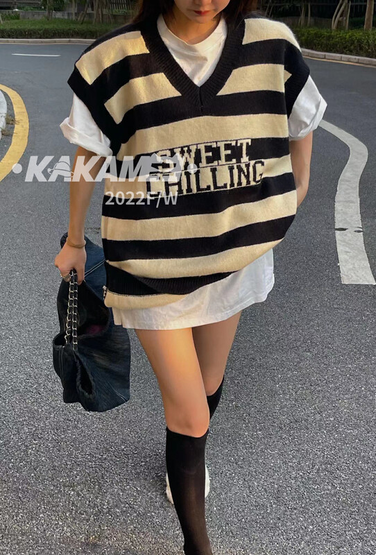 【KAKAMEE】American college style letter V-neck vest vest sweater 1805