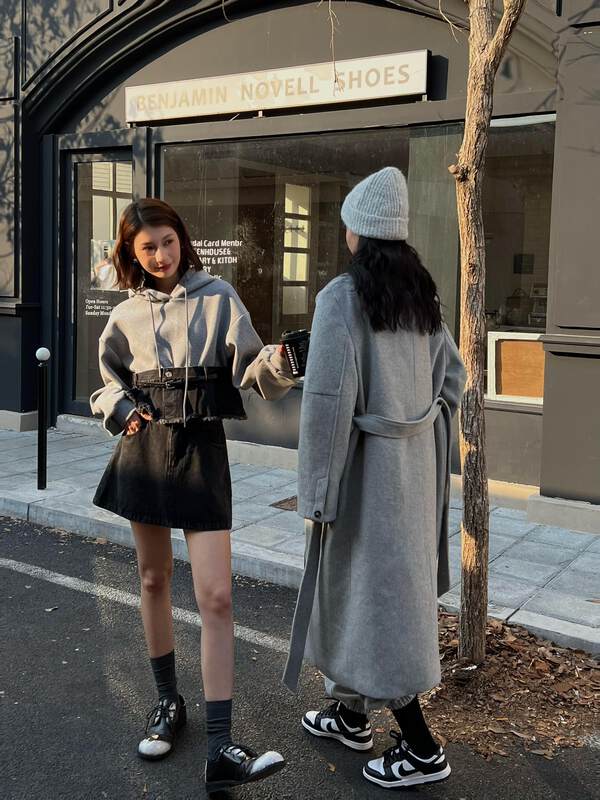 【NEIHE】Drawstring hooded design feeling niche stitching denim sweater sweater 6297# JHY