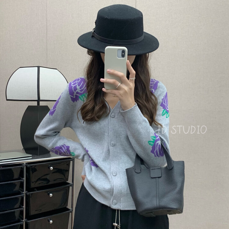 New in winter! [I-D] Korean style comfortable V-neck single-breasted warm sweater 3249# L
