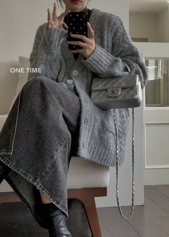 [ONE TIME] Twist V-neck Loose Solid Color Warm Sweater OT7677# JHY