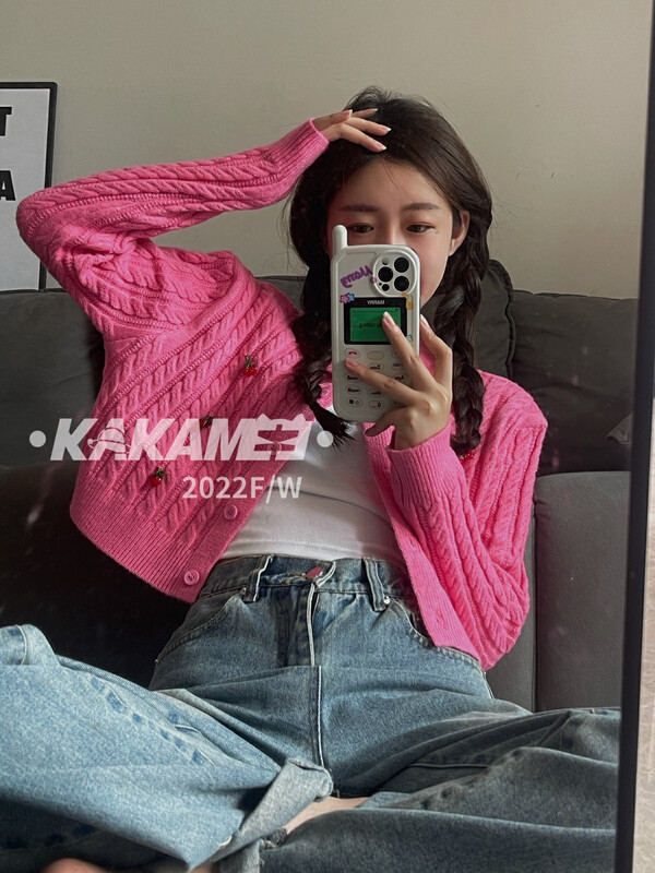 [KAKAMEE] Autumn new style Korean girl sweet and cool three-dimensional cherry knitted cardigan short hemp pattern road 1872