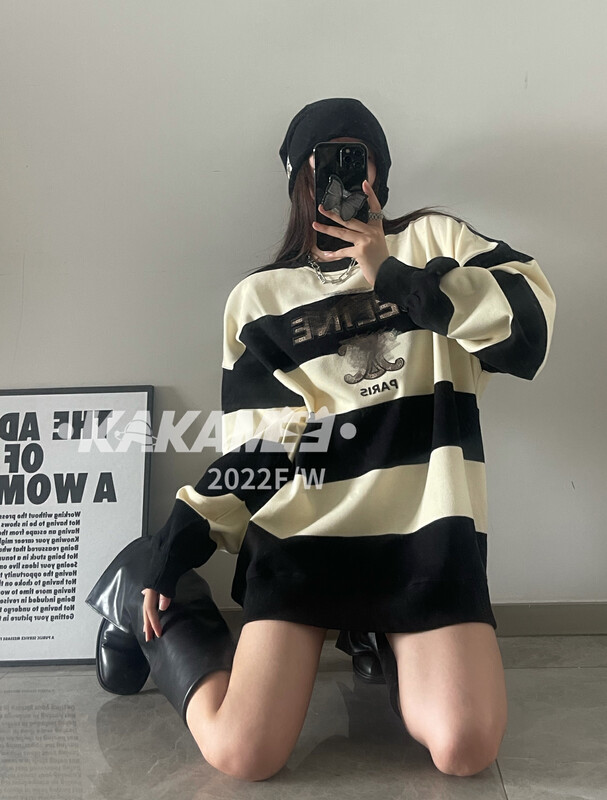 [KAKAMEE] Customized three-dimensional letter stripe large version sweater sweater 5261