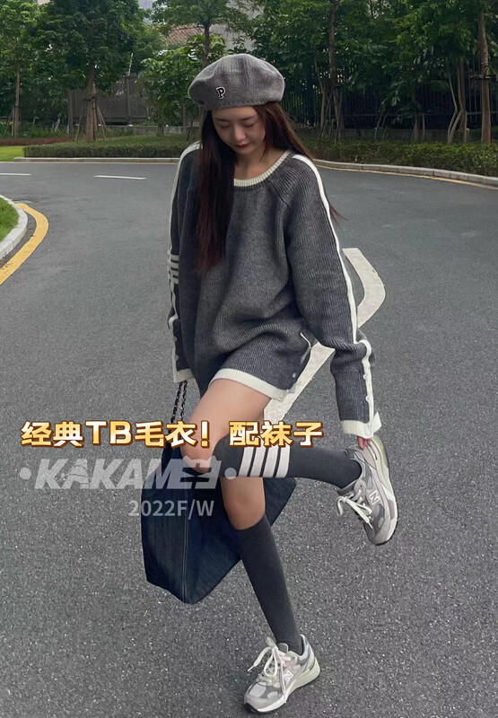【KAKAMEE】Classic Timeless TB Loose Sweater with Socks Warm Sweater (with Socks) S1885# CQW