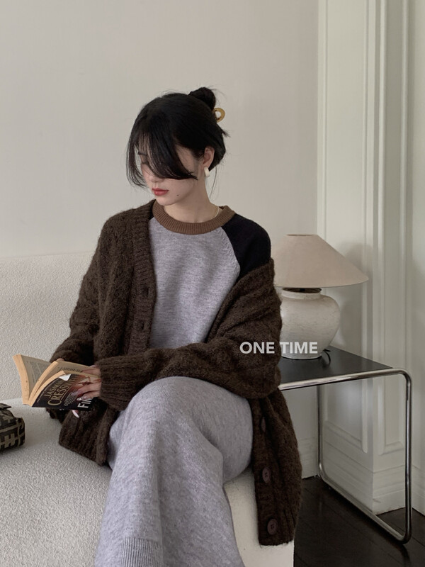 【ONE TIME】Contrast Color Round Neck Loose Dress OT7667# JHY
