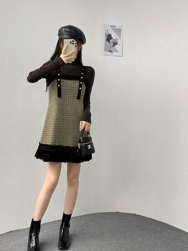 New for winter!  【MI2(N:AA)】Korean version of simple knitted sweater + plaid suspender skirt suit A3529# JJ