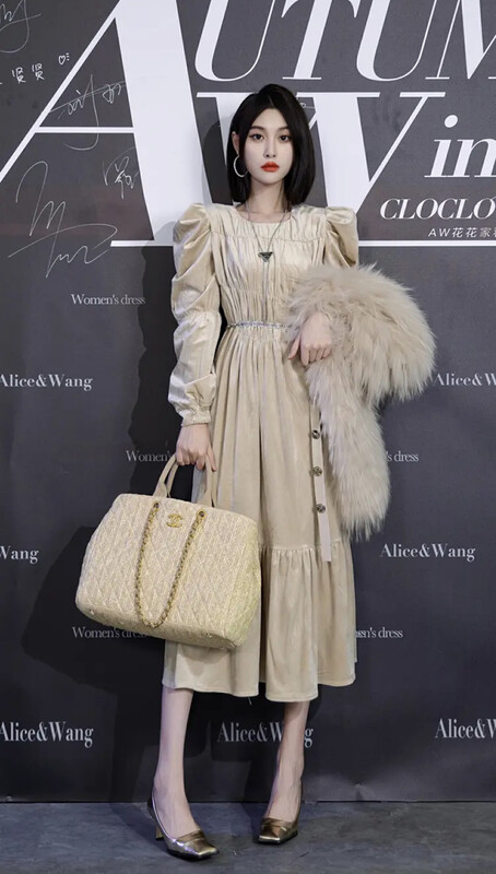【SAVAGE】Western-style solid color round neck wrap design puff sleeve dress S1130# WPL