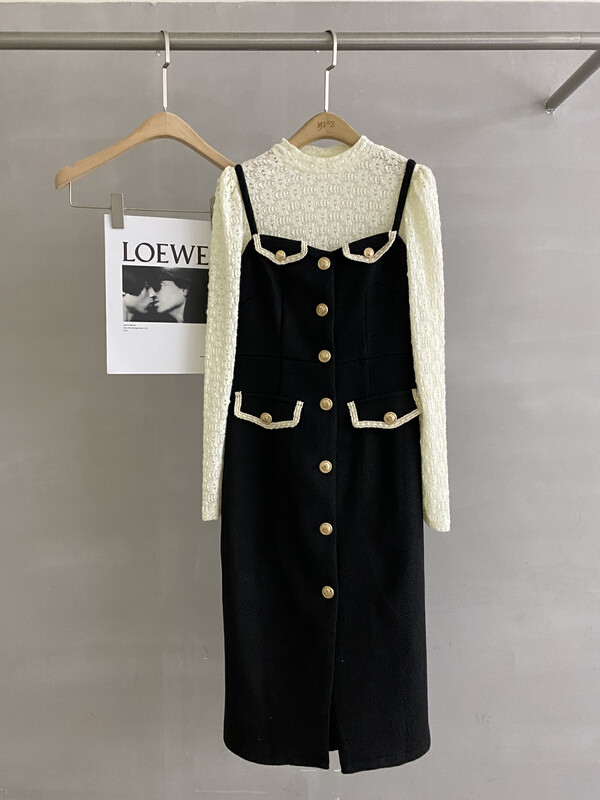 Autumn is new! [MI2 (N: AA)] Simple Korean simple bottoming shirt + small fragrance strap skirt suit B6506# JJ