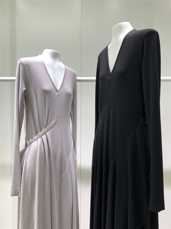 Autumn is new! [Concept Store - Object Reverse] V-neck tie design retro dress ZSYL-691D821# CHO