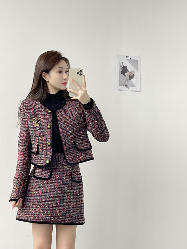 New in winter! [MI2 (N: AA)] Retro small fragrance coat + slim skirt suit (with brooch) A3530# JJ