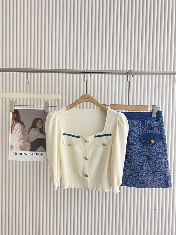 Autumn is new! [MI2 (N: AA)] puff sleeves square neck temperament shirt + slim fit skirt suit E9461# JJ