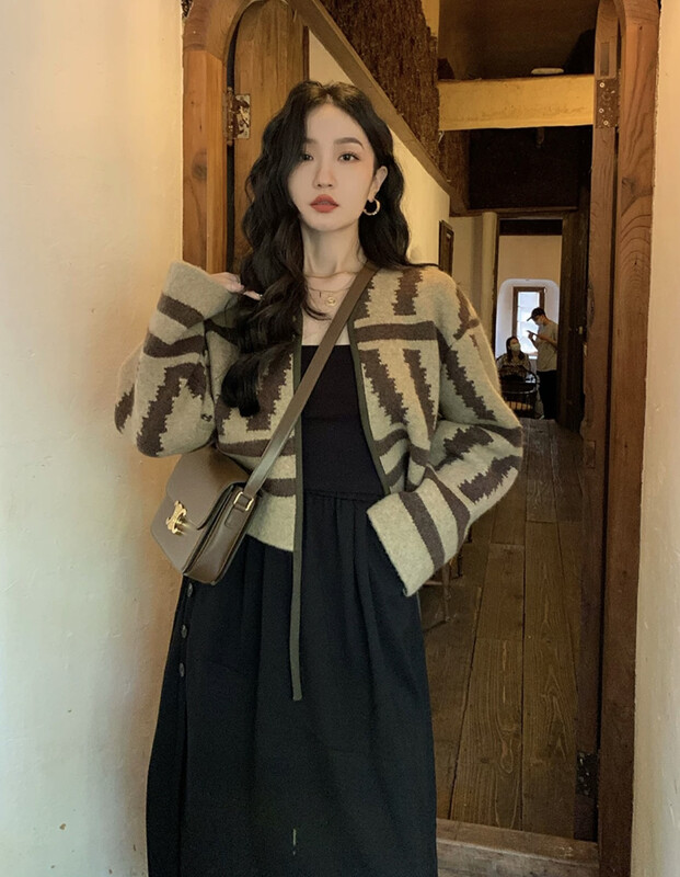 New for winter!  【SAVAGE】Vintage lace up fashion knitted cardigan S1016# WPL