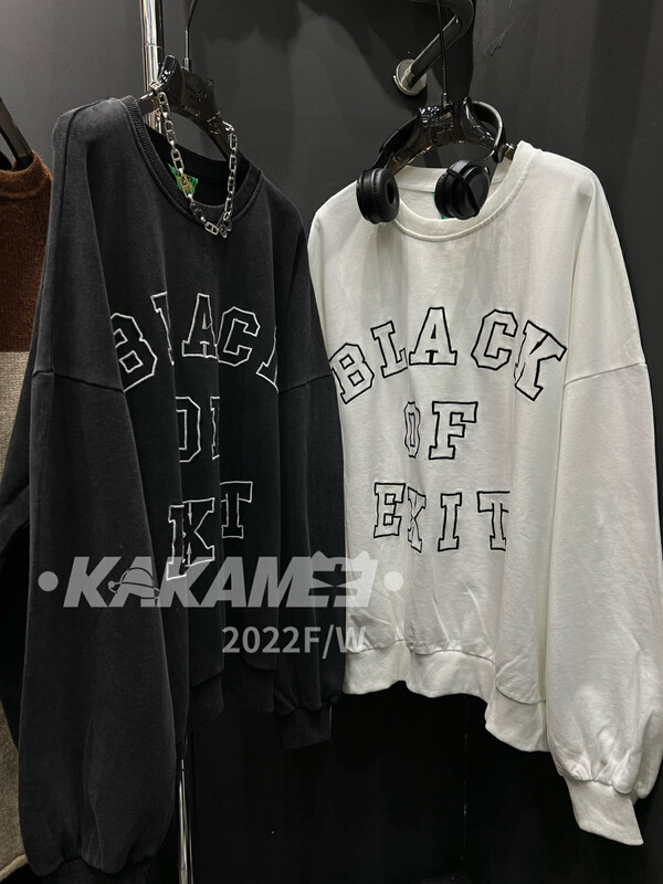 Original price 98.99! [KAKAMEE] Heavy Industry Washing Retro Grey Embroidered Letters "Boyfriend Style" Sweater Sweater Slim and Not Picking Couples N79