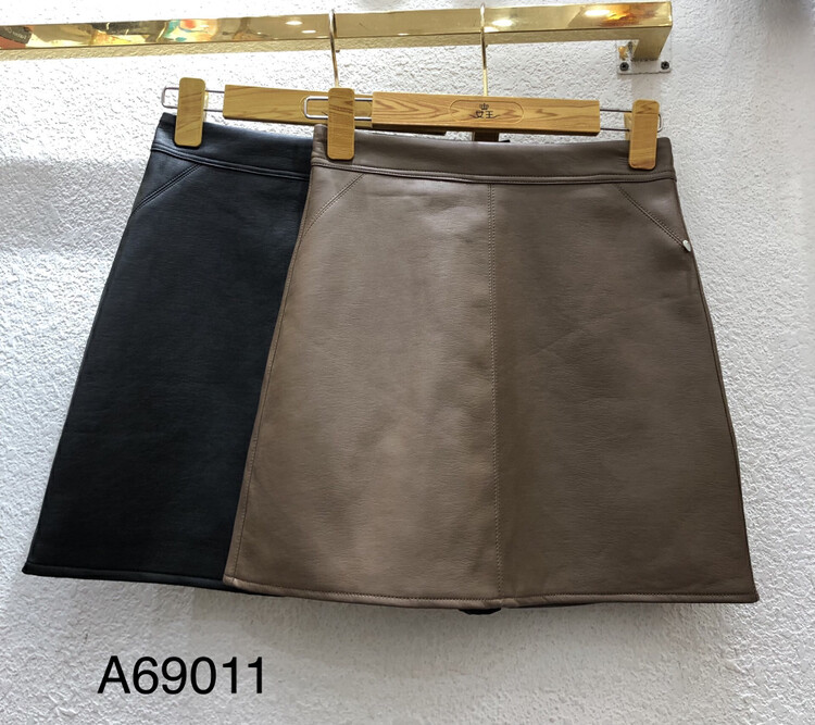 【QUEEN QUEEN】Slim and versatile textured skirt A69011# CL