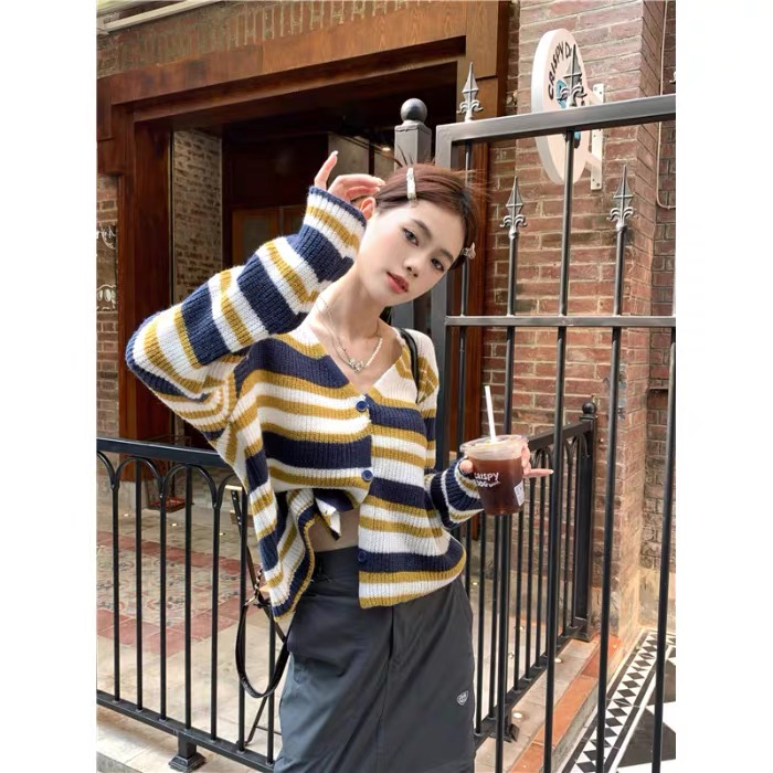 【SUSAN】Korean V-Neck One-Row Striped Knit Cardigan 82031# LSW