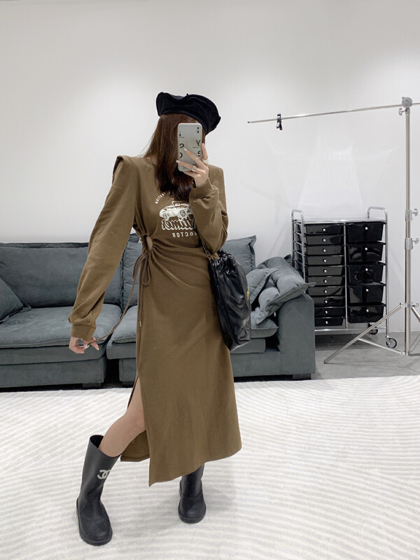 New in autumn!【VANESSA】Loose slit dress with personalized print pattern 6658# OZQ