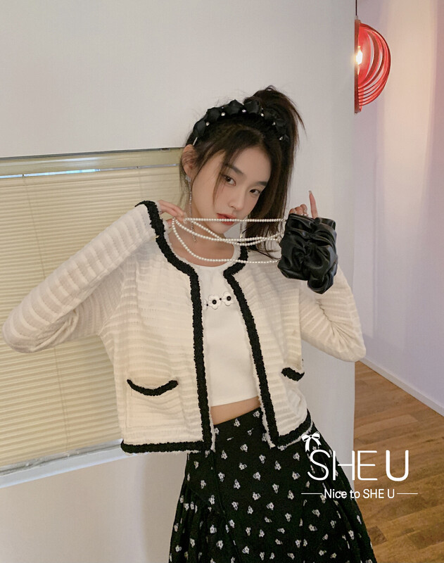 【SHE U】Xiaoxiangfeng Advanced Colorblock Ribbon Knit Cardigan 50065