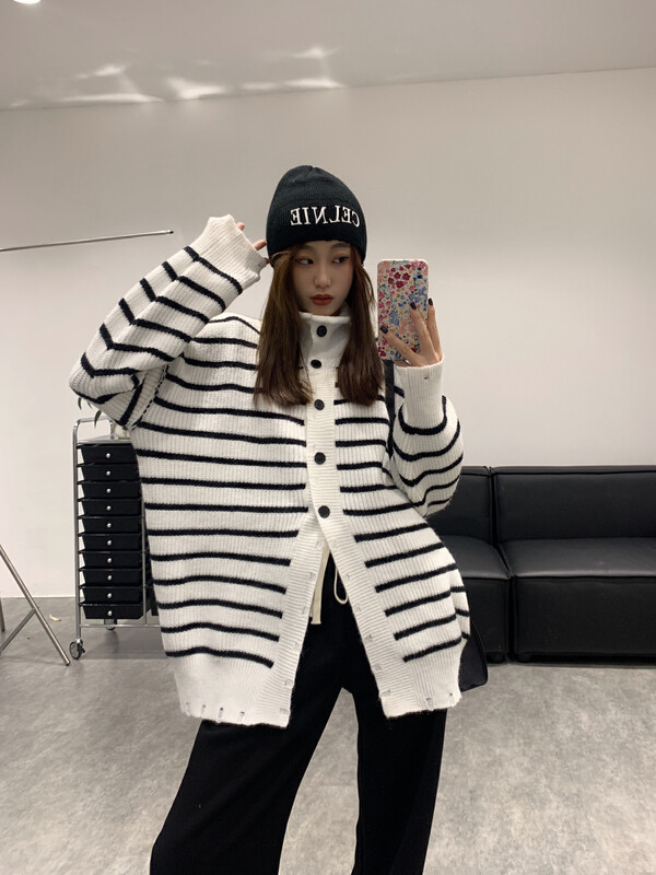 New in winter! [VANESSA] Design slit mid-high collar Korean striped warm sweater 6995# OZQ
