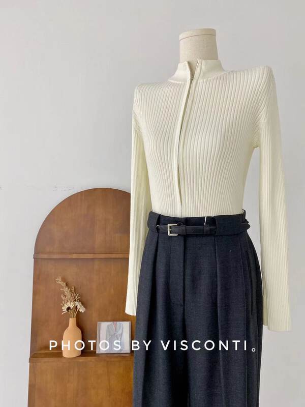 Autumn is new! [C Ouni] Solid color pit strip slim zipper knitted cardigan C722-M3532# GYJ