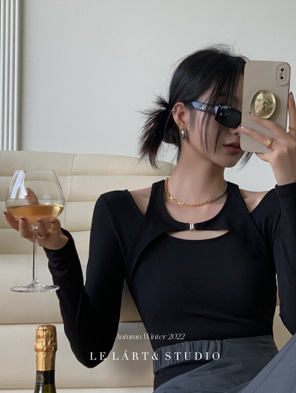 【LE LART】French designer style off-the-shoulder metal decoration thin threaded T-shirt bottoming shirt LL5714# JHY