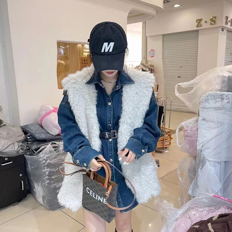 【MINI NI】Breasted Solid Color Loose Denim Jacket + Fur Solid Color Vest Set (with Belt) 9419# PCZ