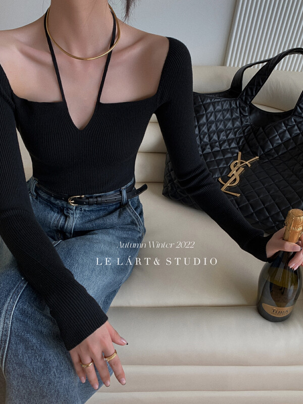 【LE LART】French pure desire style halter neck design exposed collarbone knitted sweater TH100# JHY
