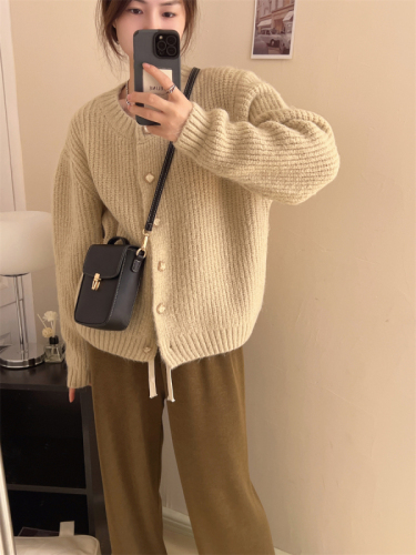 Lazy style Korean loose sweater jacket  autumn and winter new temperament silhouette solid color thickened knitted cardigan